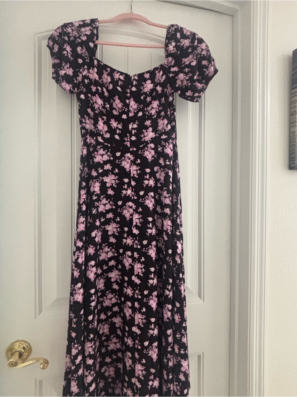 Black Floral Puff-Sleeve Maxi Dress with Pink Blossoms